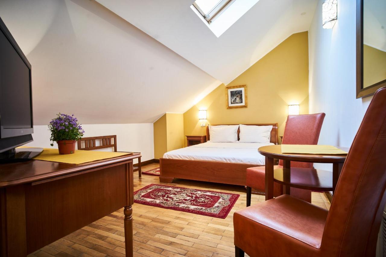 Cozy Attic Room VI Bucareste Exterior foto